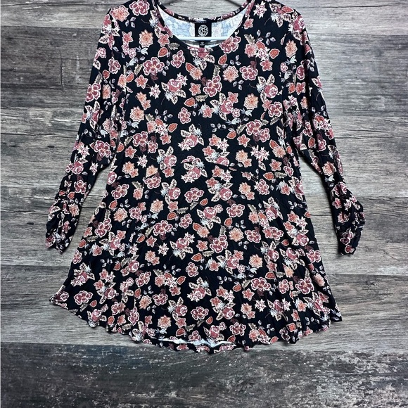 Bobeau Floral Long Sleeve Dress - Black and Red - Picture 1 of 7